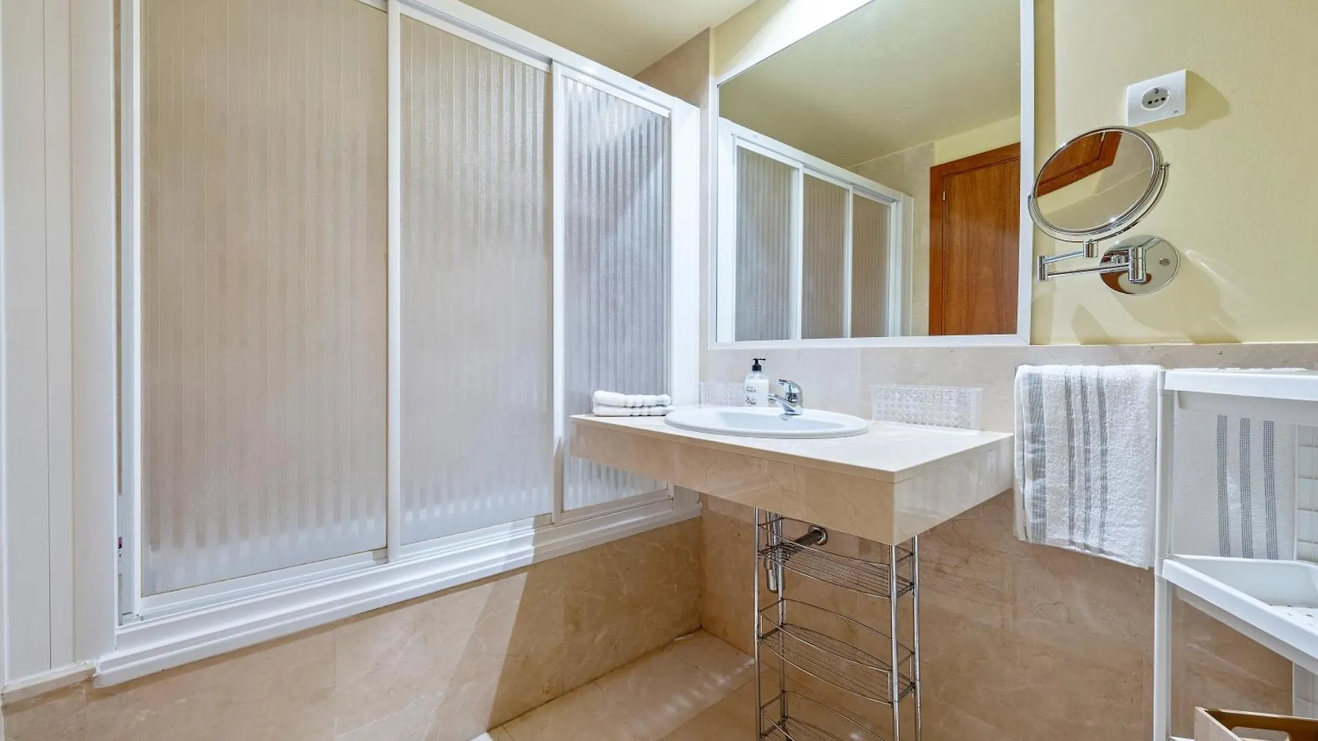Atica Blue Sea Apartment Cubelles